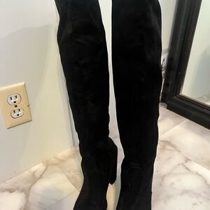 Elegant Black Over-the-Knee Boots